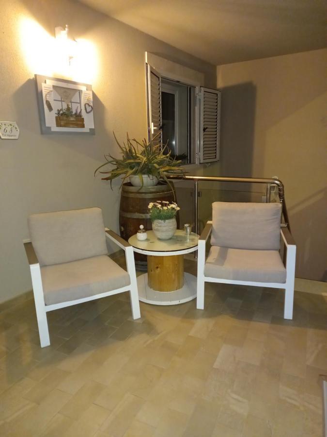 L'Angolo Di Ari Vaiano  Buitenkant foto